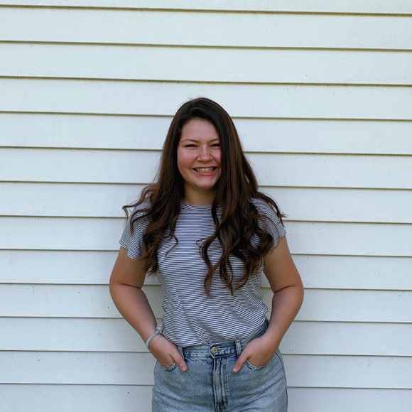 Meet the Posher Other - Meet your Posher, Emily